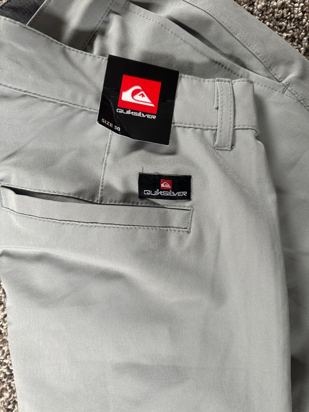 Quiksilver Men’s Light Gray Flat Front Shorts - Picture 3 of 4
